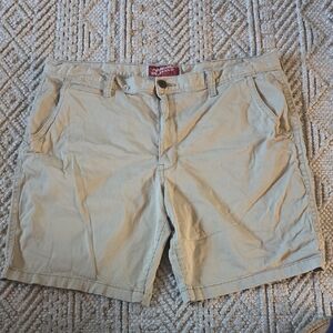 Arizona Jean Company Men's Beige Flat Front Shorts